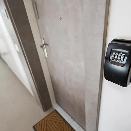 Apartment Alfa With Parking