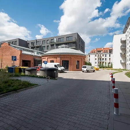 Alfa With Parking Poznan